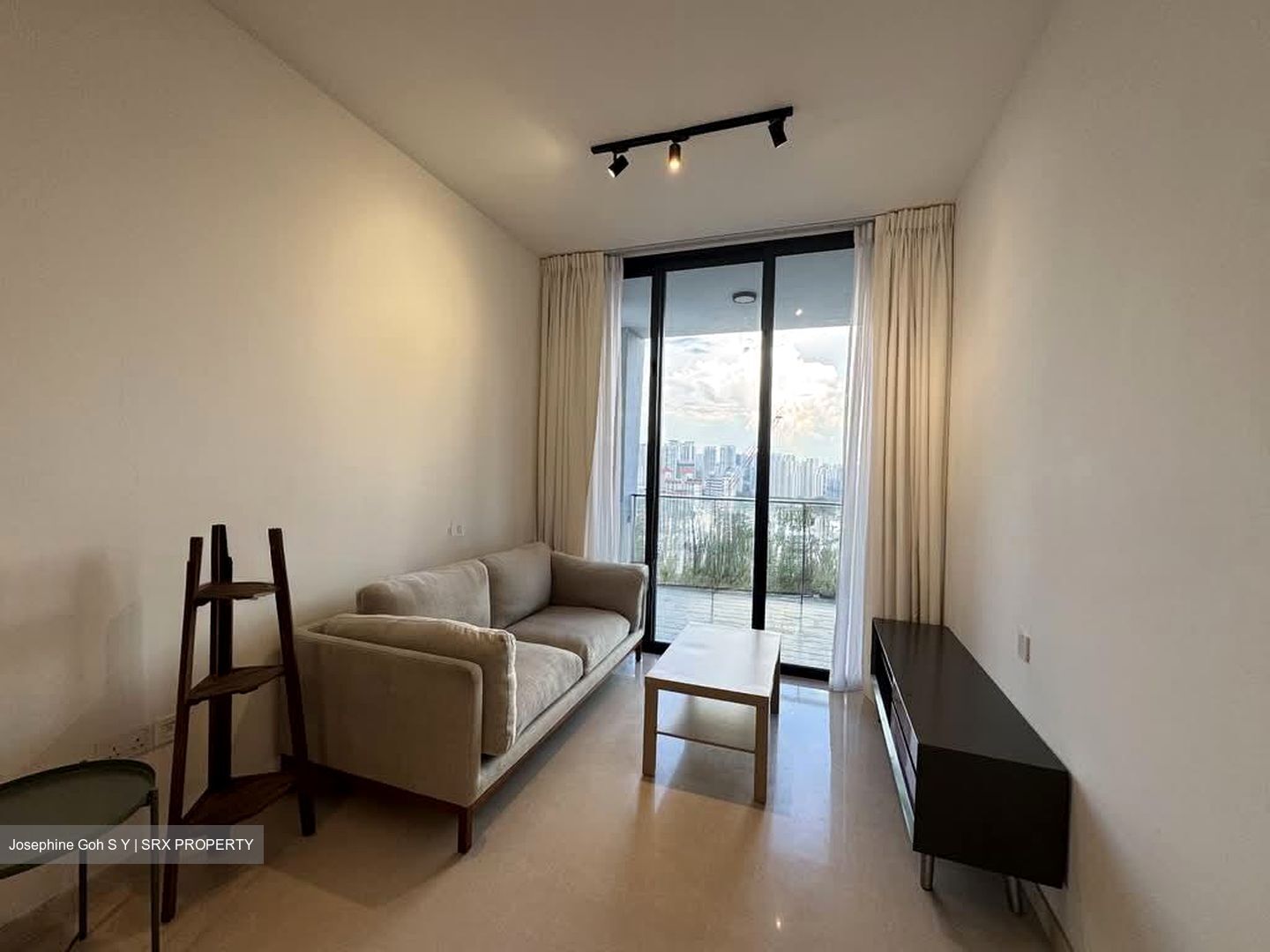 The Crest (D3), Condominium #557700281